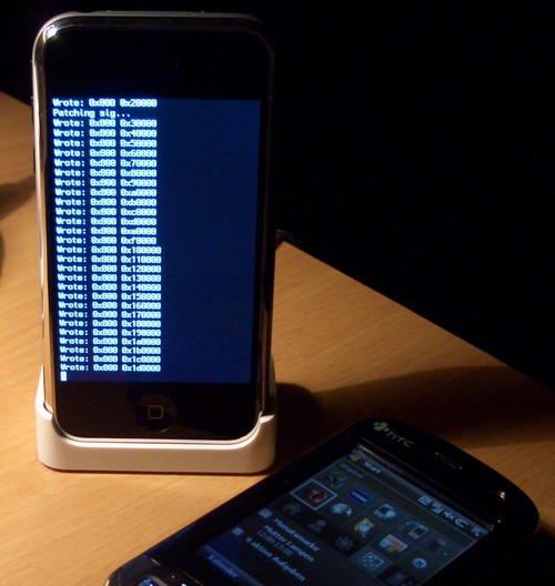 iPhone nach Updatevorgang auf 1.1.4 während des Jailbreak und Unlock Vorgangs
