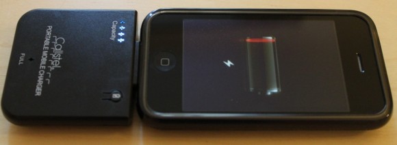 iPhone Zusatzakku mit iPhone im Betrieb
