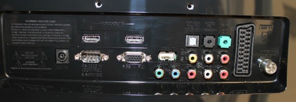 LG M2380D Anschlüsse
