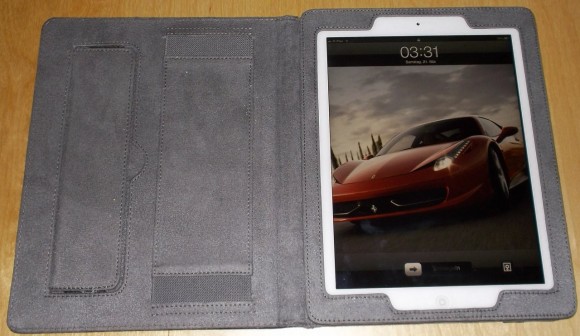 iPad 2 Schutzhülle aus Leder - Marware EcoVue for iPad 2 innen mit iPad