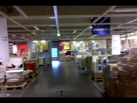 Ganz alleine bei IKEA