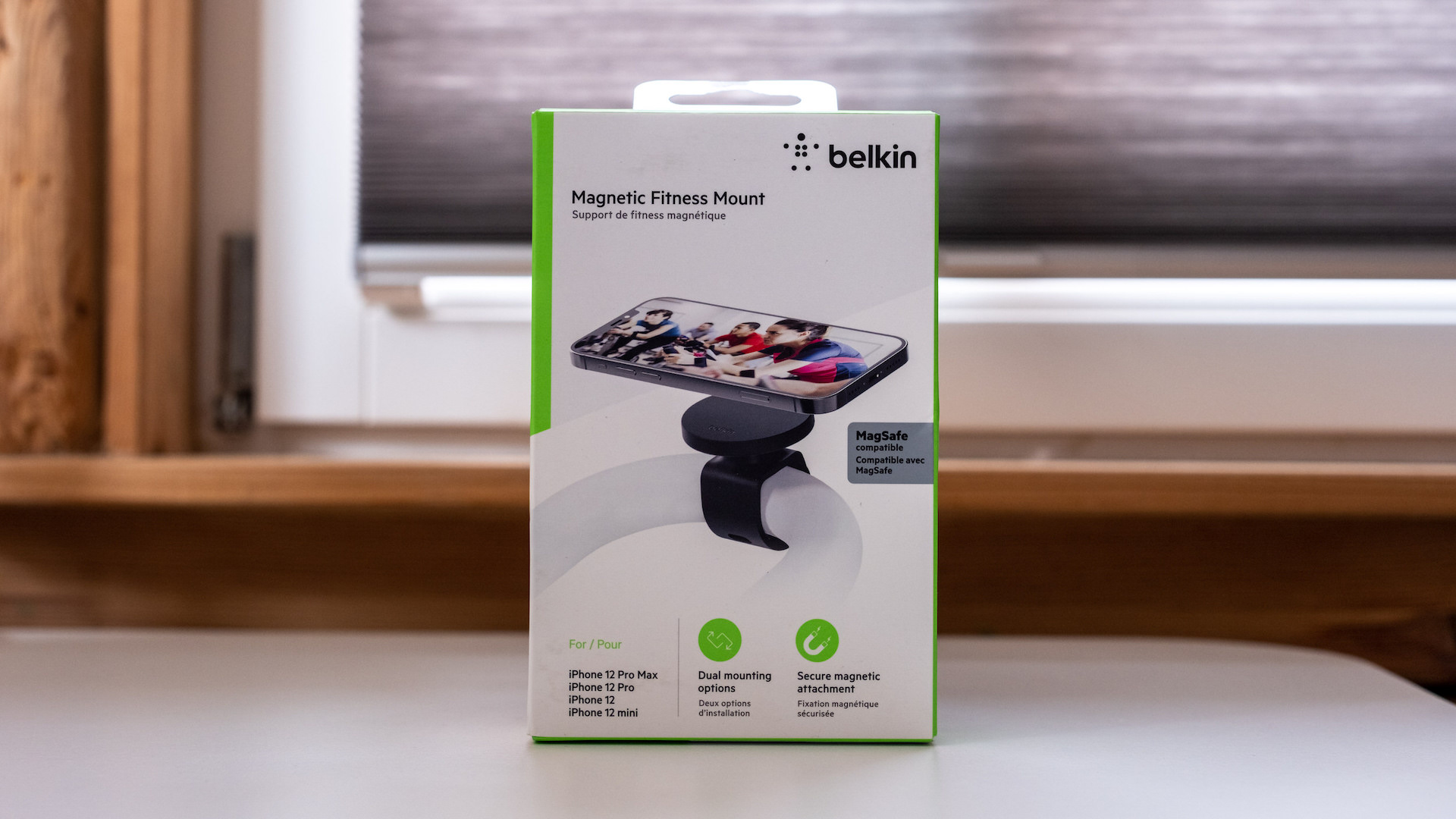 Belkin Magnetischer Fitness-Halter für iPhone mit MagSafe - McShark